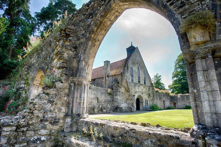 Beaulieu River Desktop Standard About Us Beaulieu Abbey W1440Px 768X511