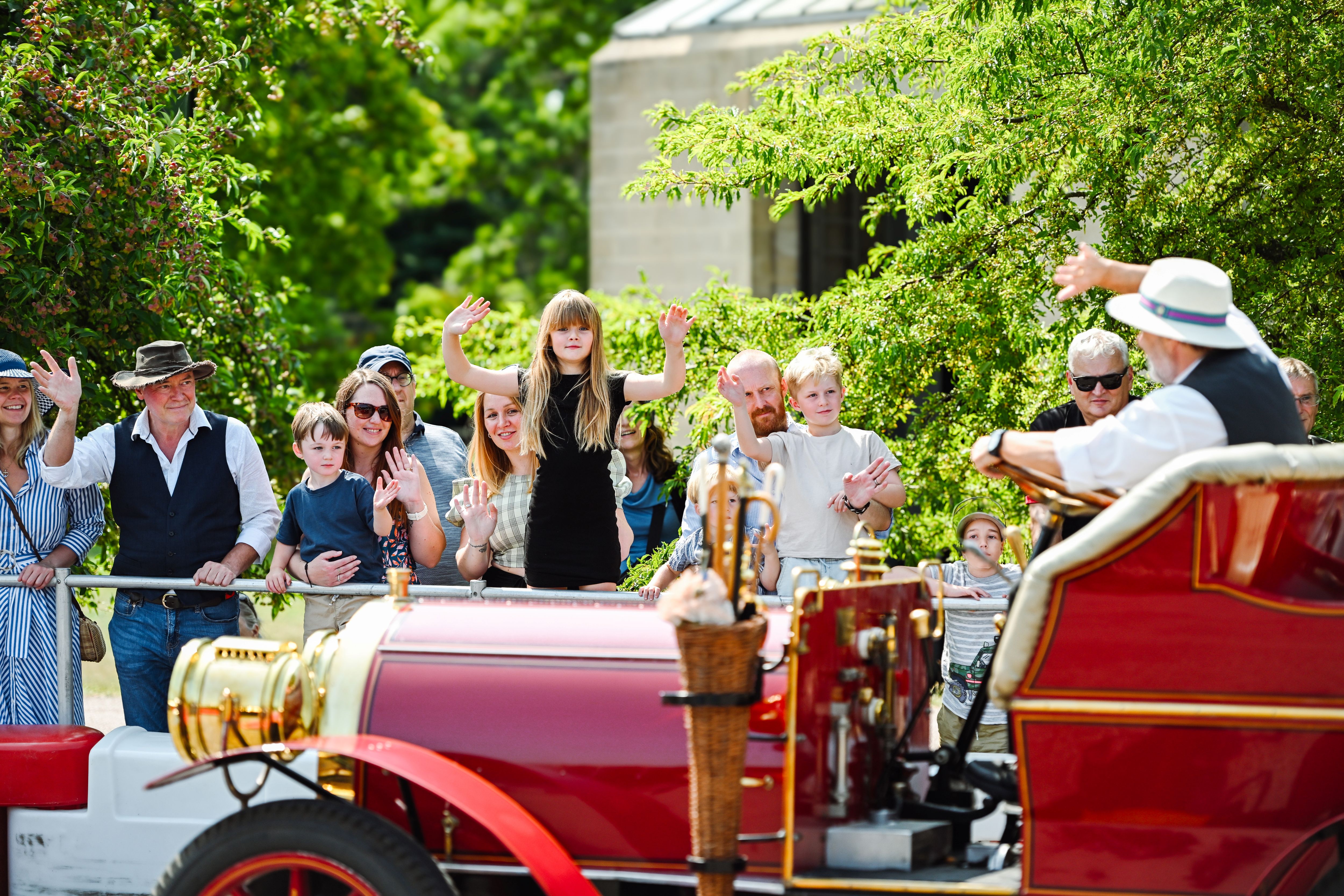 Motoring Parades At Beaulieu This Summer (3)