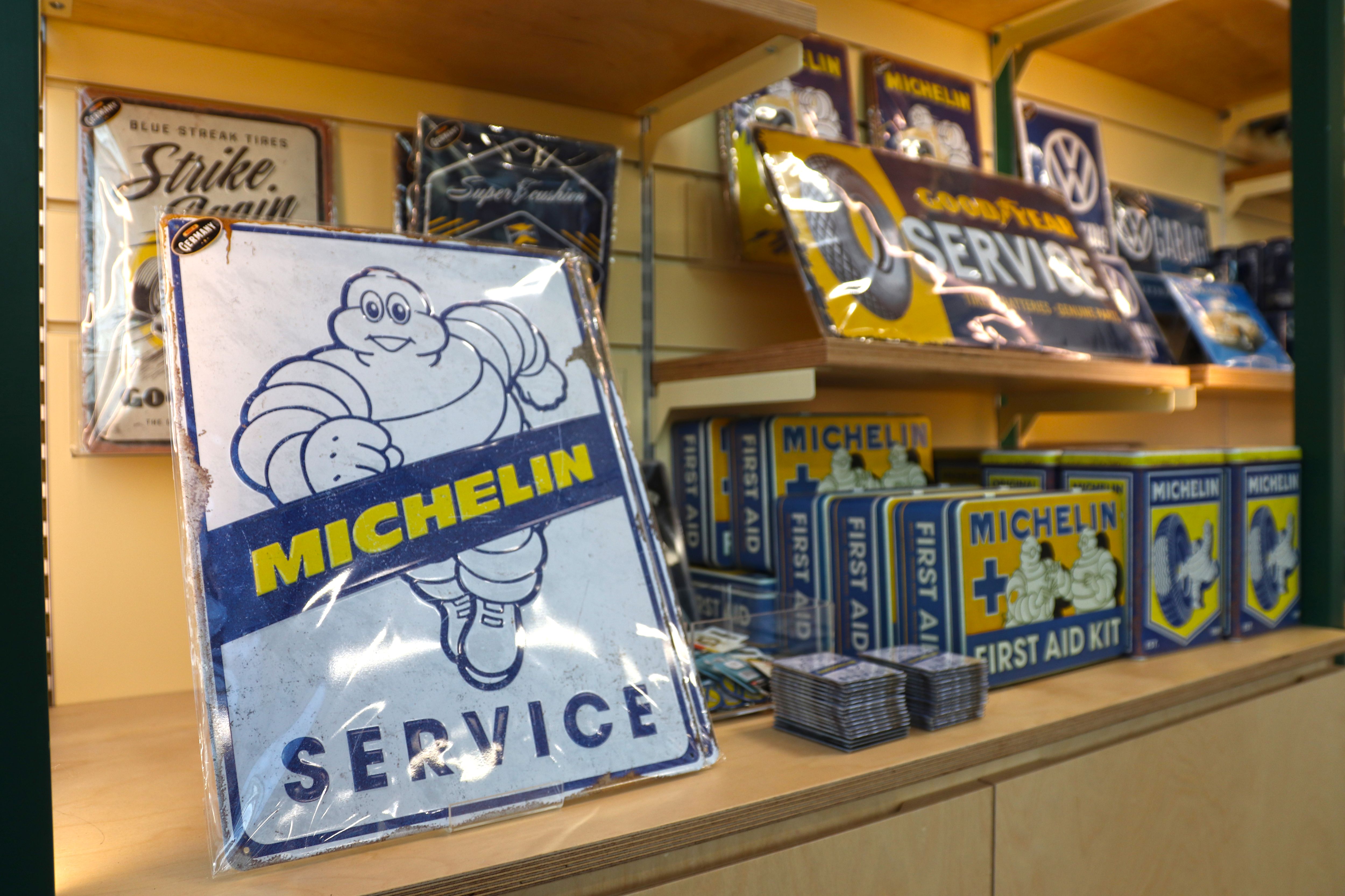 Motoring Gifts Gift Shop