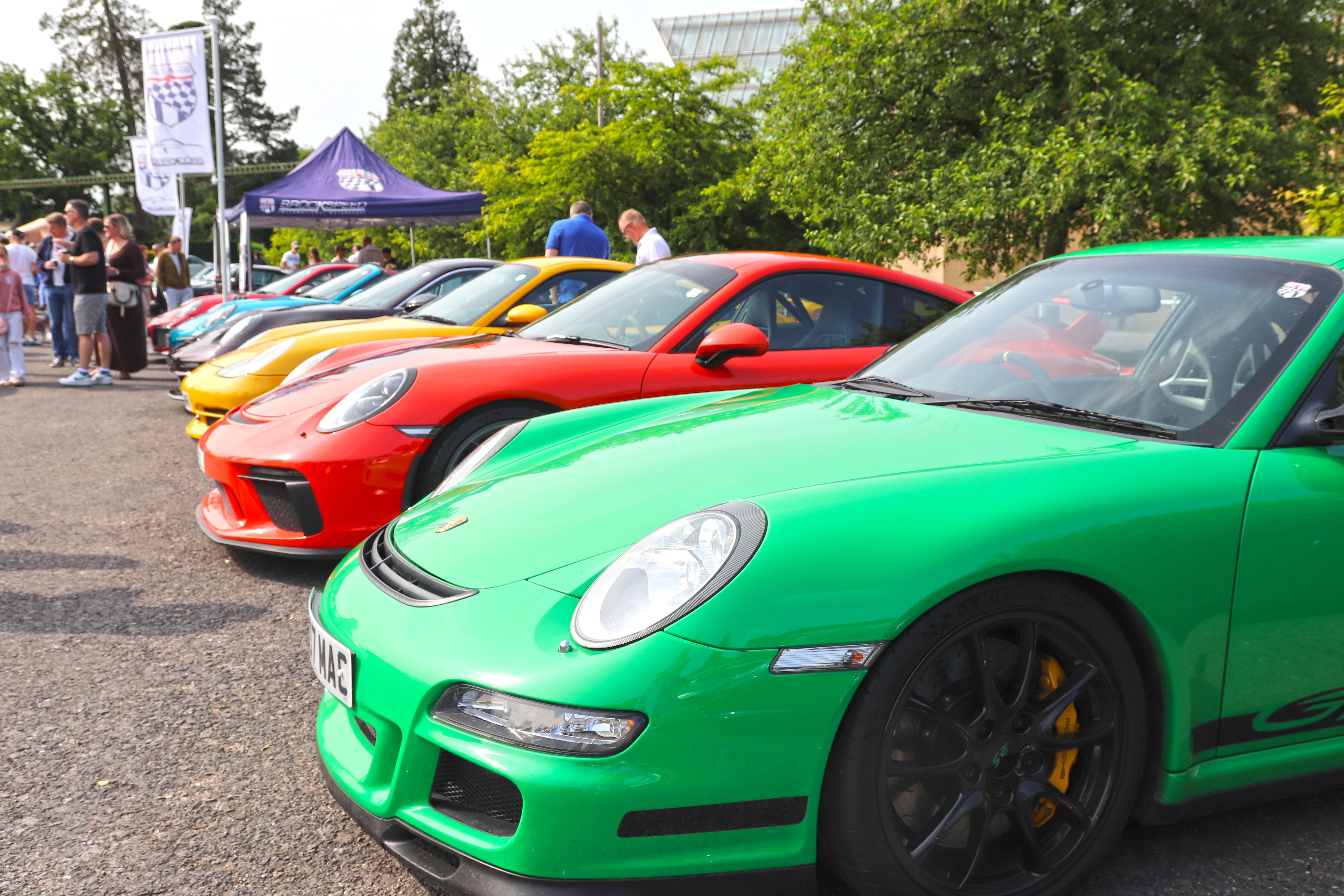 Simply Porsche 1 (1)