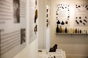 Exhibits In The Gallery 1536X1024