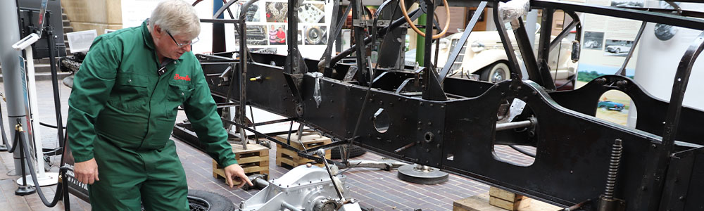 Gleaming Recently Restored Gearbox In The National Motor Museum 1000X300 1