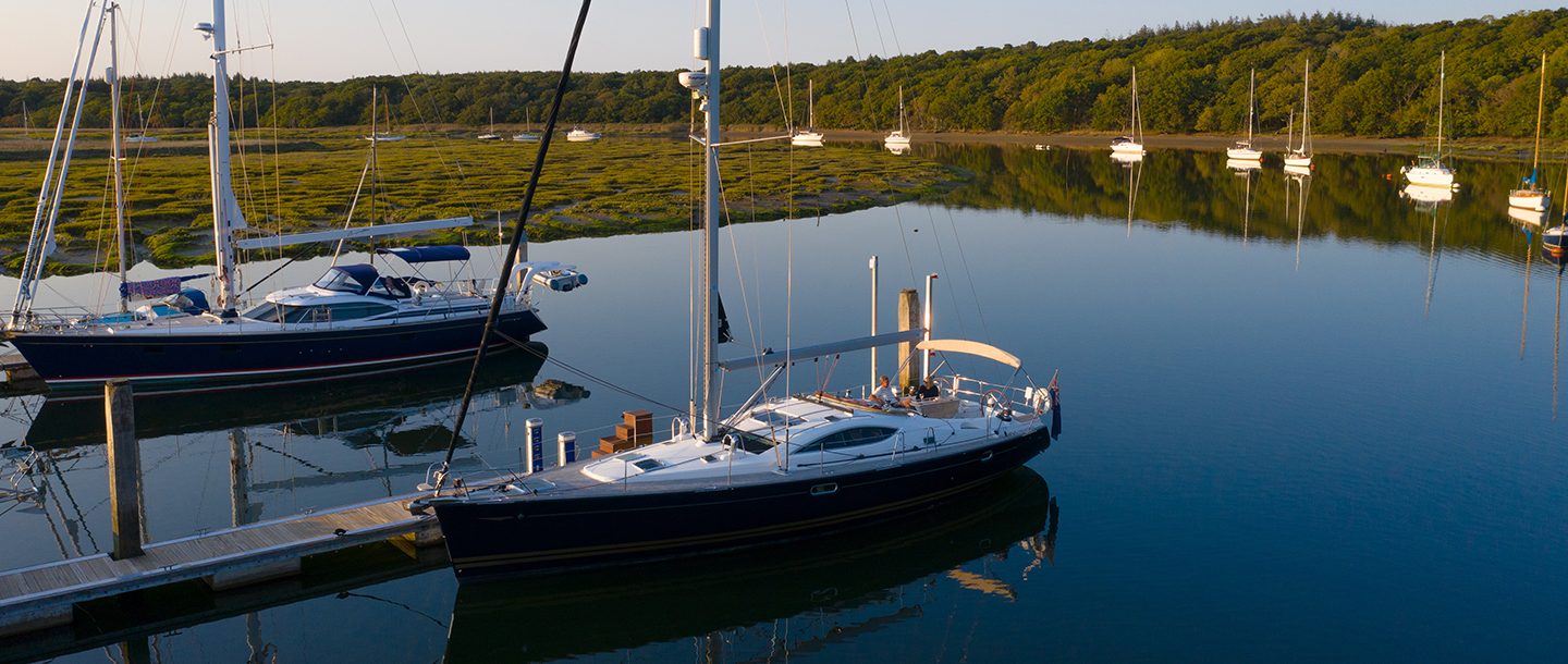 Beaulieu River Blog Banner Robin Creative Sunset Drinks W1440px H613px 1440X610